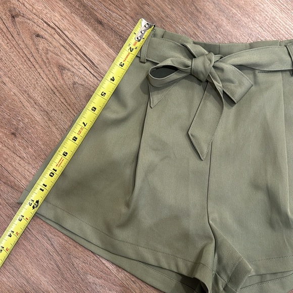 About Us paper bag shorts - Picture 5 of 5